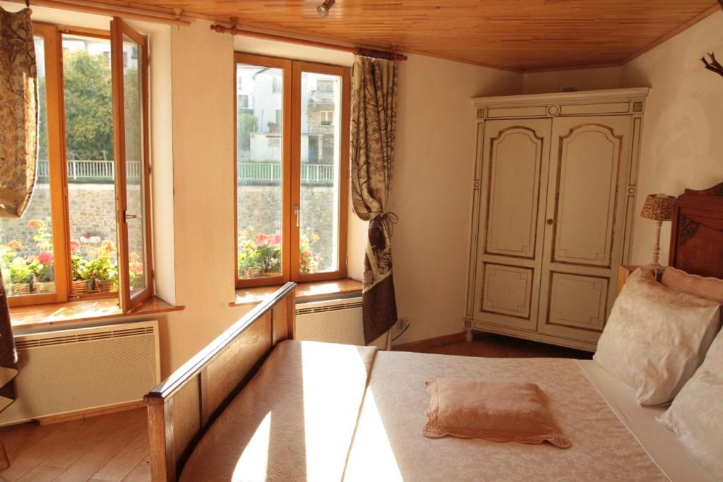 Golden Lion Bed and Breakfast Bouillon Εξωτερικό φωτογραφία